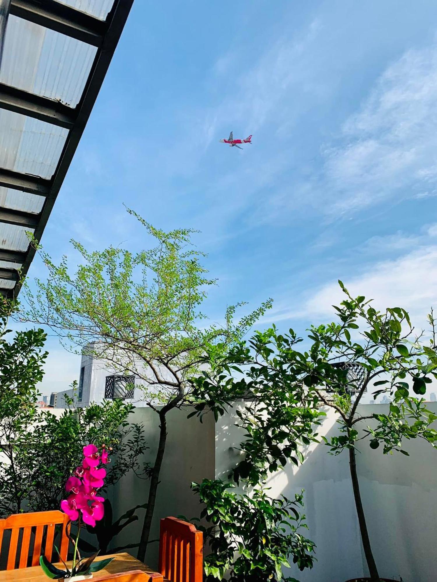 Crosswinds Hotel Paranaque City Exterior foto